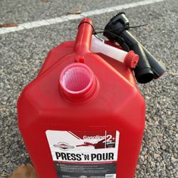 NEW Red plastic gas container, specifically a Garage Boss Press 'N Pour model 2-gallon (GB320) READ THE ENTIRE POST!