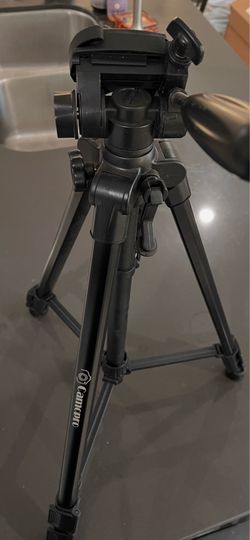 Camera tripod