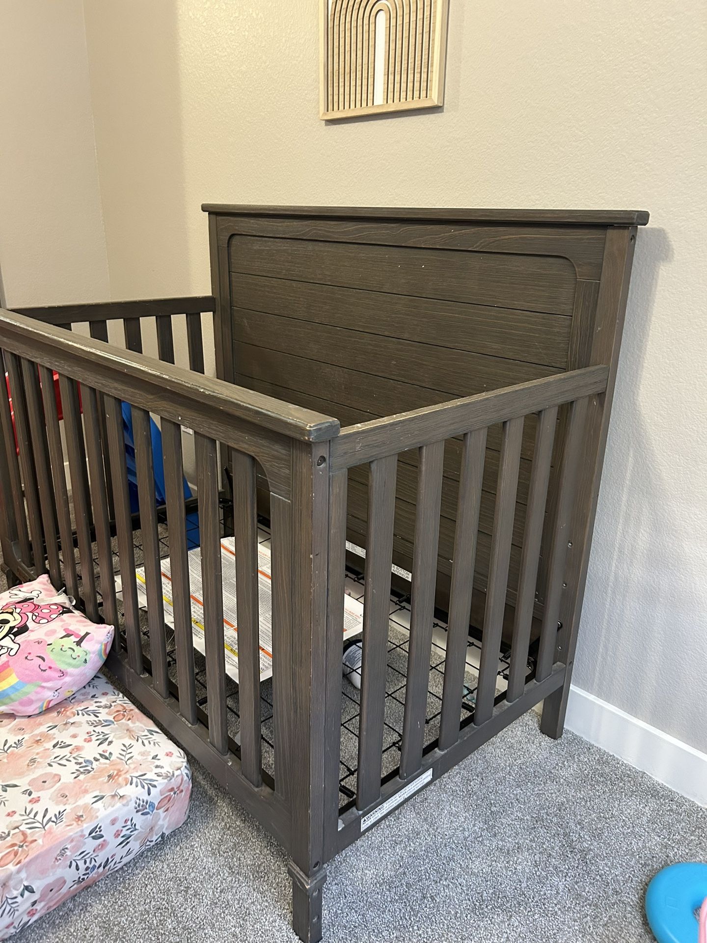 Baby  Crib