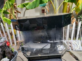 Fish Tank approx 15 gallons. No leaks OBO