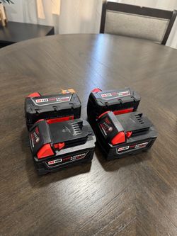 Milwaukee M18 XC5.0 battery 70 EACH$$$ Cada pila 70$$