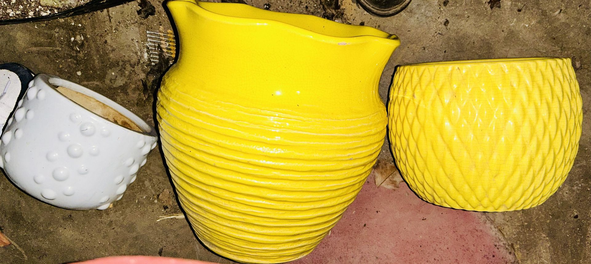 Bright Yellow And White Flower Garden Pots Like New No Damage 