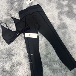 Black Alo Airbrush Set ( Women’s) SMALL (2-4)