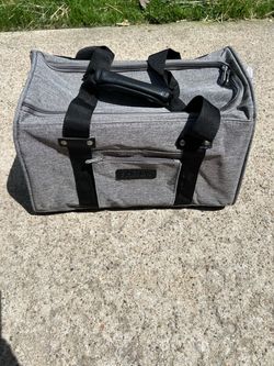 Pet carrier