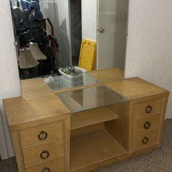 1940’s Vanity With Mirror