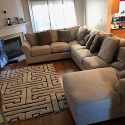Used Beige/ Off White Sectional (Must pick up)