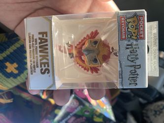 Harry Potter Fawkes funko pop key chain