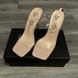 So Me Heels Size: 5 1/2