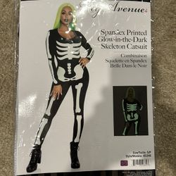 “Halloween”  Brand New Women’s Glow in The Dark Skeleton Bodysuit Halloween Costume (Size = Small)