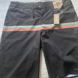 Patagonia Men’s Swim trunks/Boardshorts Size 34