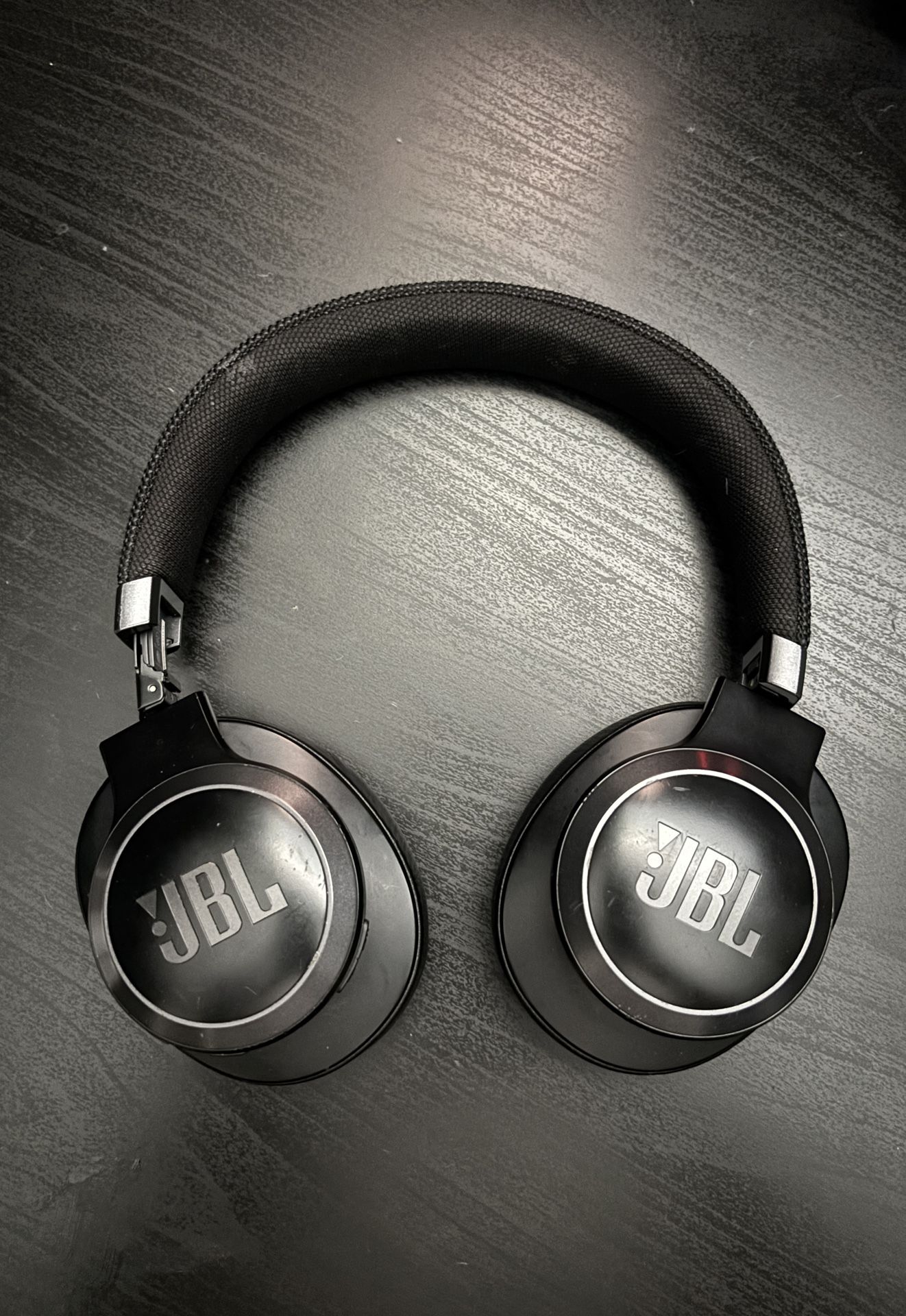 JBL Live 660NC Wireless Over-Ear Noise Cancelling Headphones