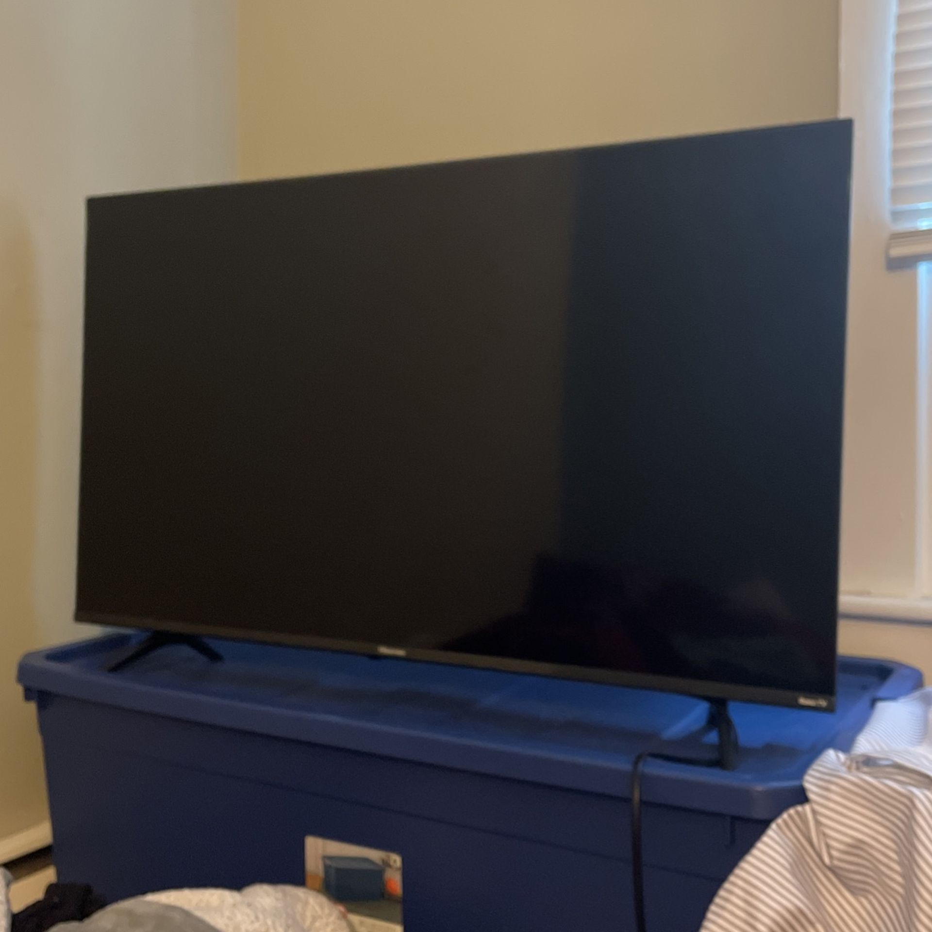 43in Hisense Roku Tv