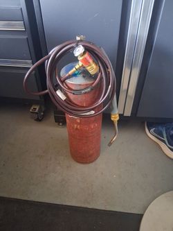 Acetylene torch tank