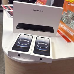 2 iPhone 16E & Samsung A11+ Tablet