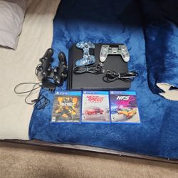 PS4 PRO CONSOLE BUNDLE 