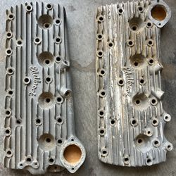 Edelbrock Finned Aluminum Flathead Heads