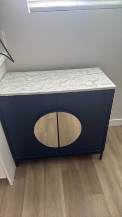 Bar cabinet