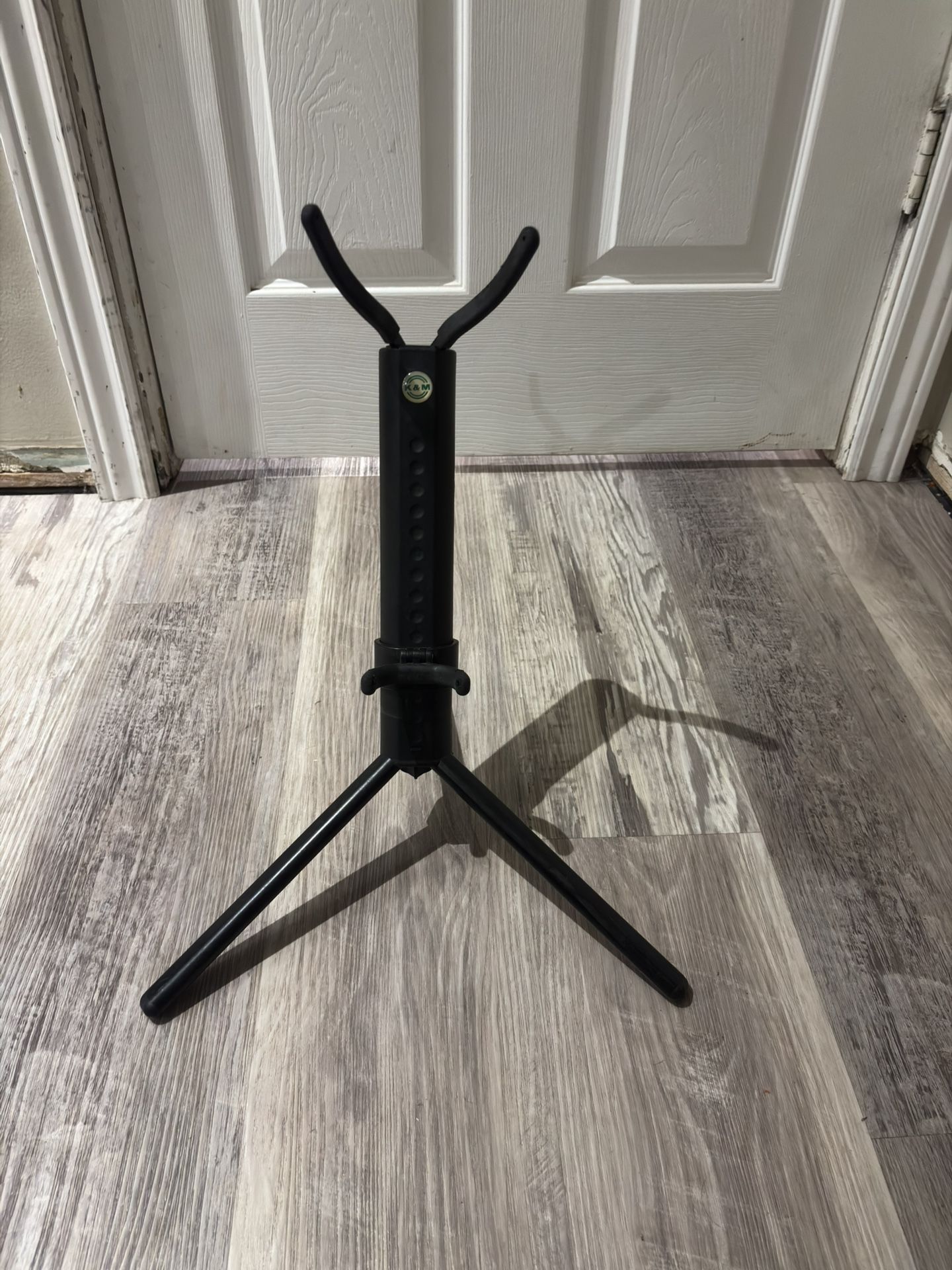 K&M Alto And Tenor Portable Saxophone Stand