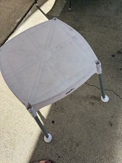 Free toddler table