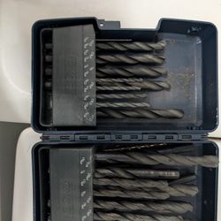 2 Sets Of Drill Bits & A Screwdriver Tips 