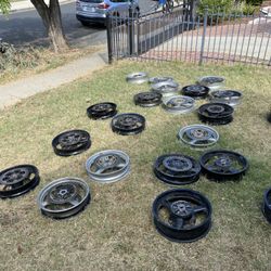 1st and 2nd generation Suzuki sv650 set of rims  