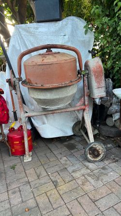 Cement mixer