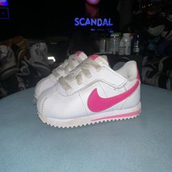 Nike Cortez Easyon Infant Girl Size 4C Pre Owned 