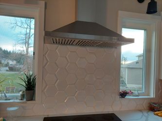 White 3 Dimensional Tile