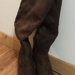 Brown Textile Boots Size 7.