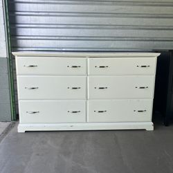 White 6 Drawer Dresser