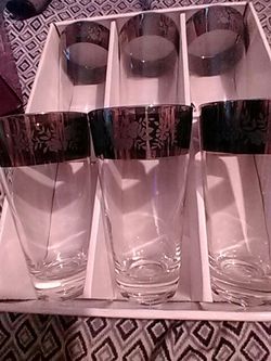 HIGHBALL GLASSES W/GOLD TRIM