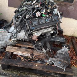 5.7 Hemi Motor With Tranny 
