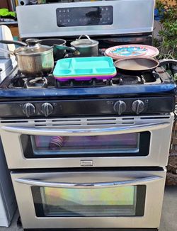 Frigidaire Gallery Stainless Steel Double Oven Gas Range