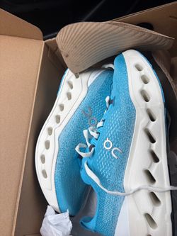 On cloudsurfer madwoman’s 8.5