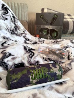 JBL Flip7 Special Edition Camo Color - Waterproof Portable Bluetooth Speaker