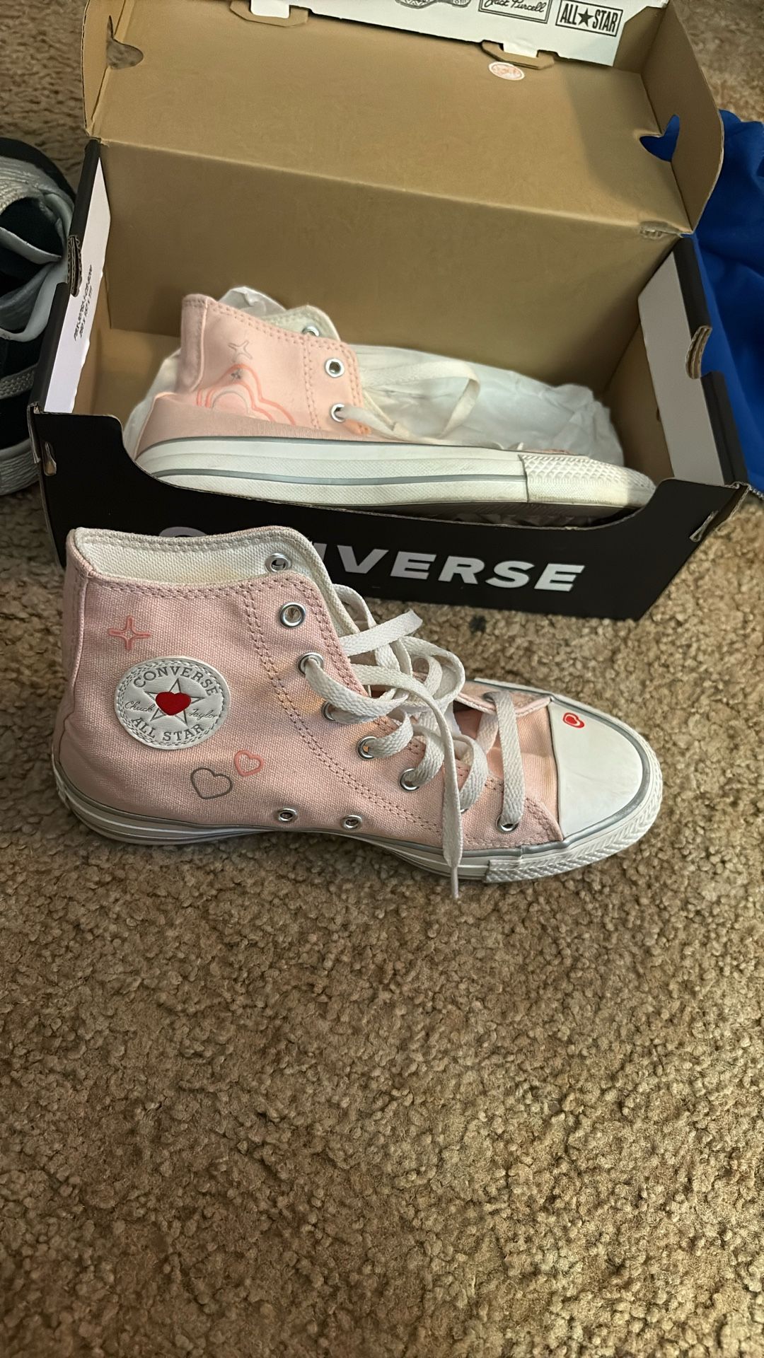 Pink Converse Size 4