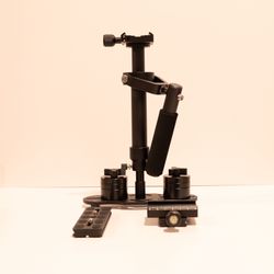 Handheld Stabilizer for DSLR