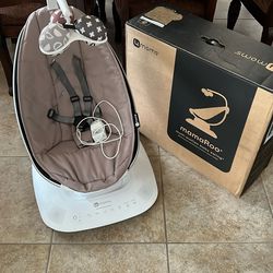MamaRoo Bluetooth Swing