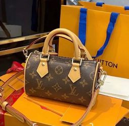 Lv purse  Read subscription