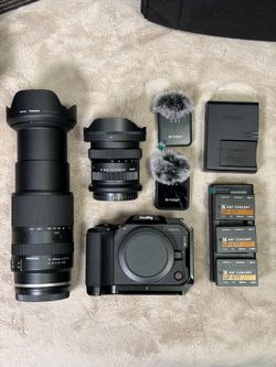 LIKE NEW Canon R50V Bundle, Includes Sigma 10-18mm f/2.8, Tamron 18-300mm f/3.5-6.3, etc.