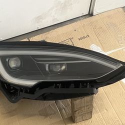 2022-2025 TESLA MODEL/S. GLOBAL RIGHT PASSENGER SIDE HEADLIGHT DUAL PROJECTOR IN GREAT CONDITION 