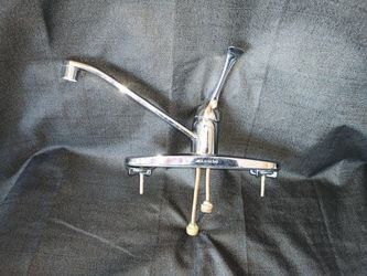 Glacier Bay Faucet Q