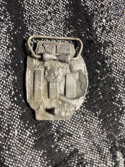 Vintage Silver Metal Pin Badge