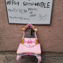 Girl Musical Vanity 