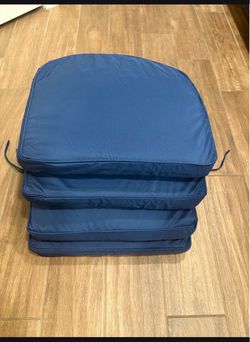 Patio. Cushions
