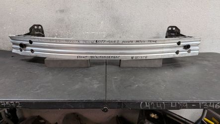 2016-2018-2019-2020-2021-2022 TOYOTA PRIUS/TOYOTA PRIUS PRIME FRONT REINFORCEMENT OEM USED #10718