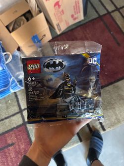 LEGO DC Super Heroes: Batman 1992 Minifigure Polybag Set (30653).