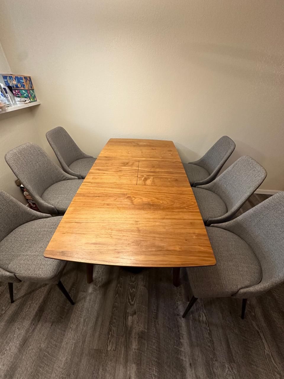 Dining Table And 6 Chairs