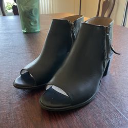 Women’s Black Leather High Block Heel - By Adam Tucker