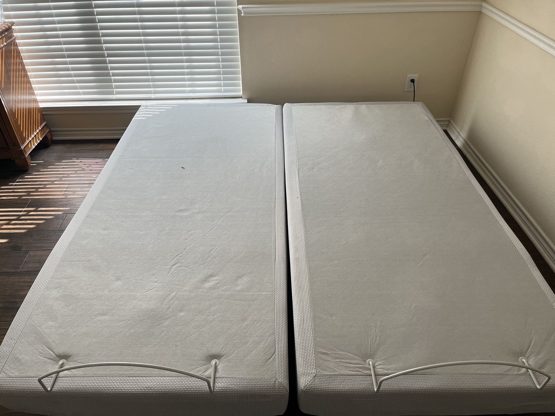 2 Twin Size Adjustable Box Spring